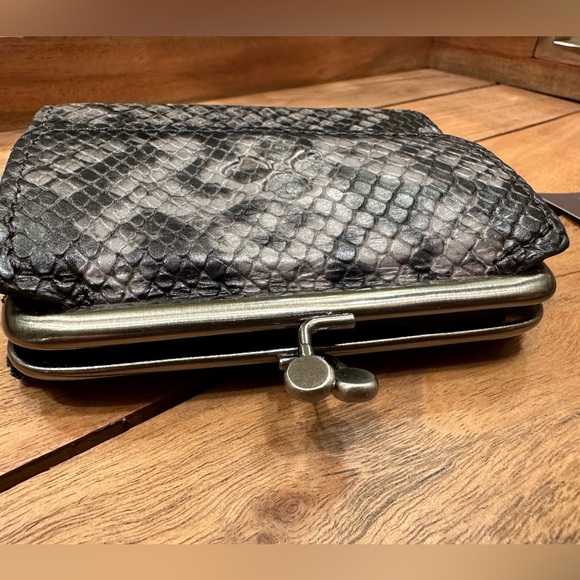 Patricia Nash black/grey snake-like leather wallet. New without tags. - Picture 14 of 16